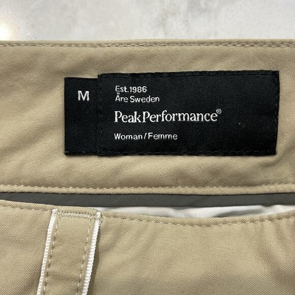 Peak Performance Tan Premium Active Shorts Inseam 8" Size M - Picture 3 of 5